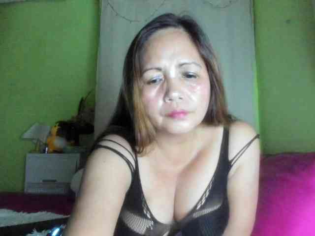 RoseTinz45 webcam