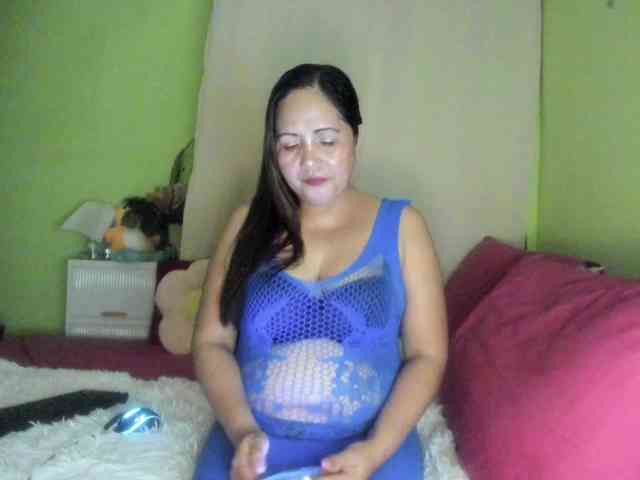 RoseTinz45 webcam
