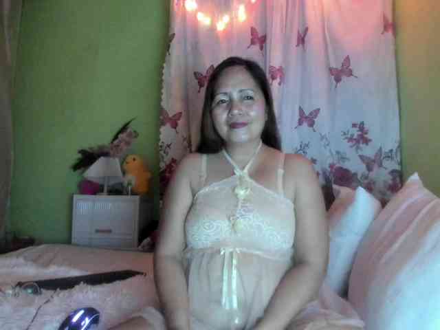 RoseTinz45 webcam