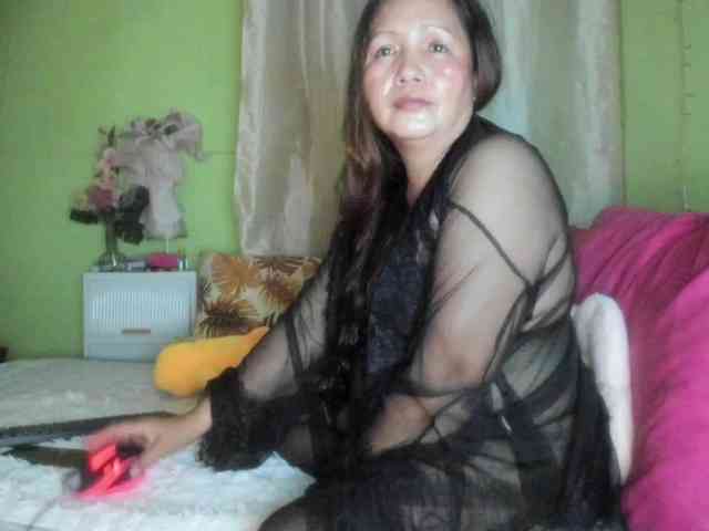 RoseTinz45 webcam