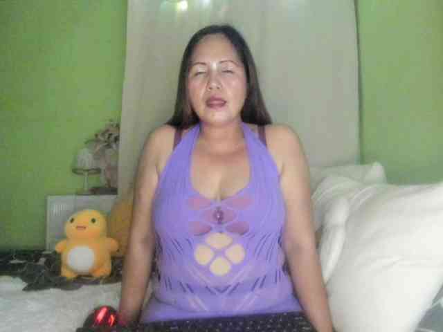 RoseTinz45 webcam