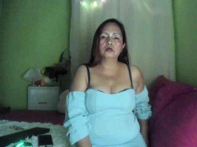 RoseTinz45 webcam