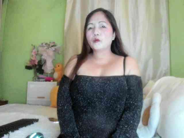 RoseTinz45 webcam