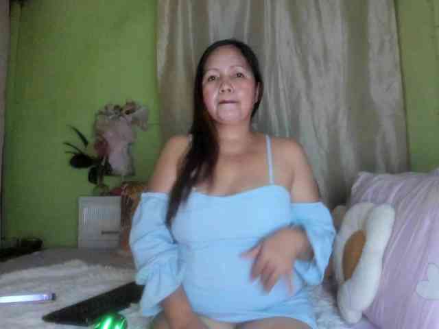 RoseTinz45 webcam