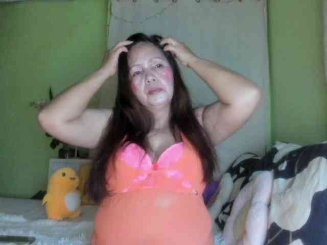RoseTinz45 webcam