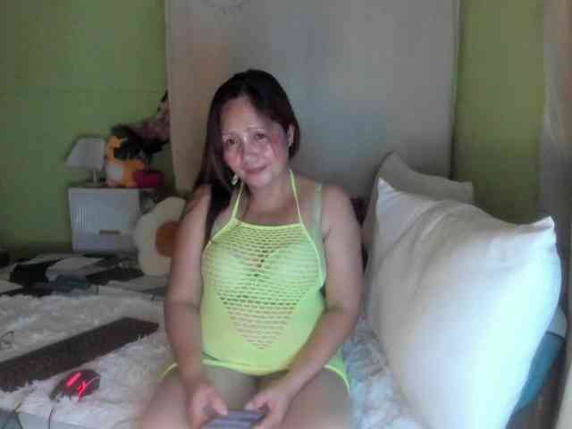 RoseTinz45 webcam