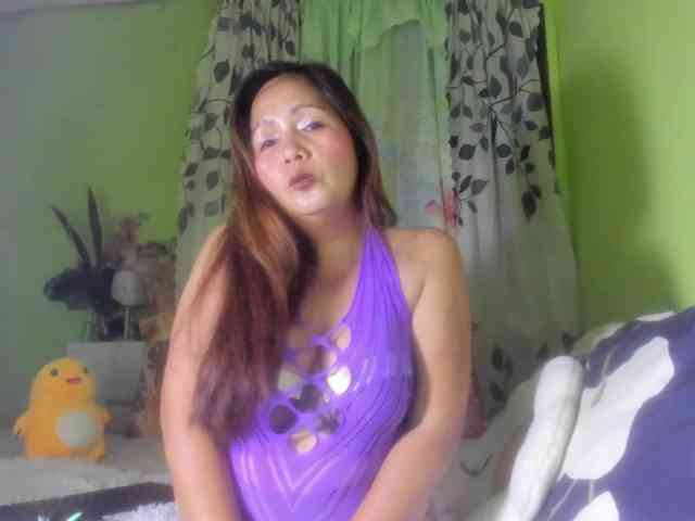 RoseTinz45 webcam