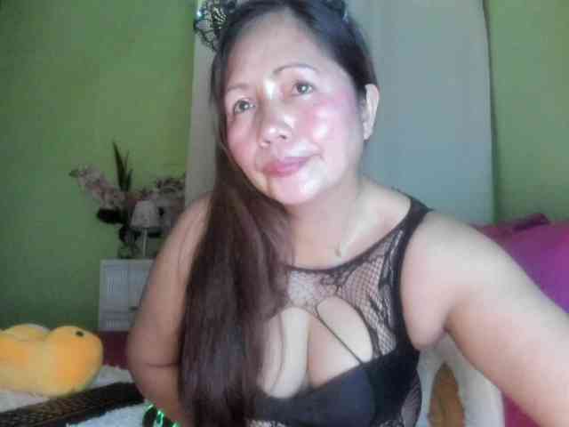 RoseTinz45 webcam