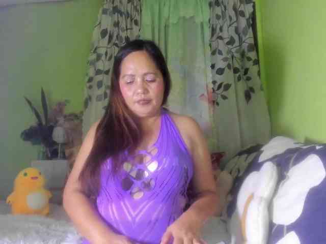 RoseTinz45 webcam