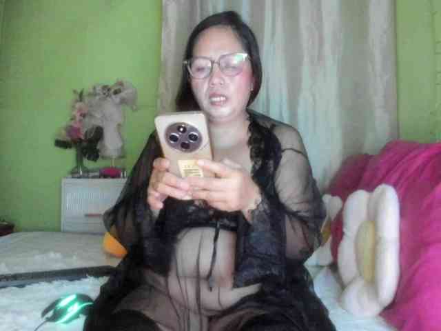RoseTinz45 webcam