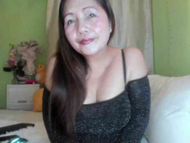 RoseTinz45 webcam