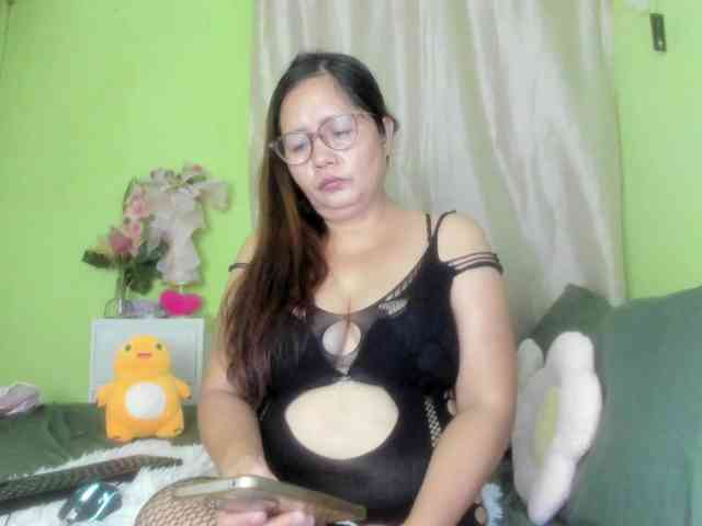 RoseTinz45 webcam