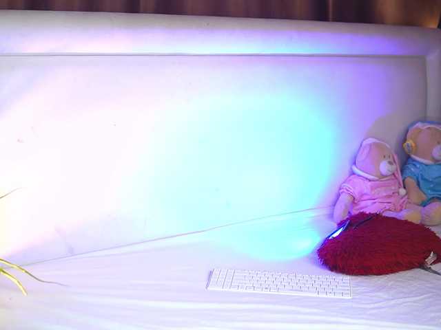 KarsynJayde's BongaCams show and profile