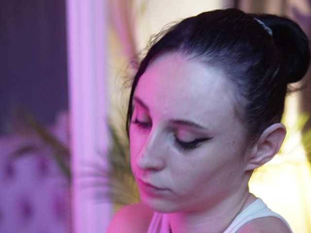 SaraiAngel live cam on BongaCams
