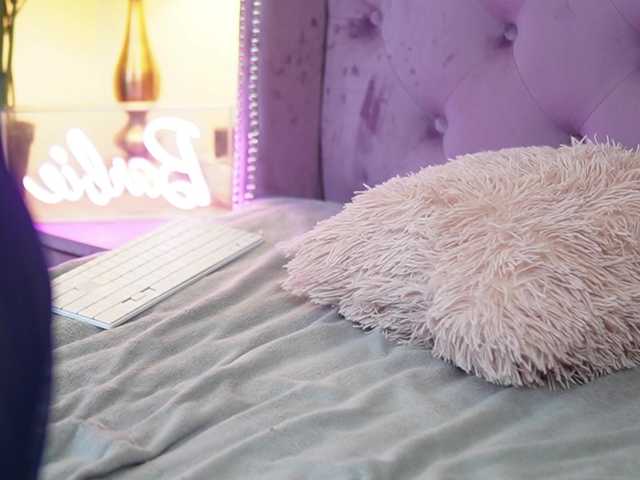 SaraiAngel live cam on BongaCams