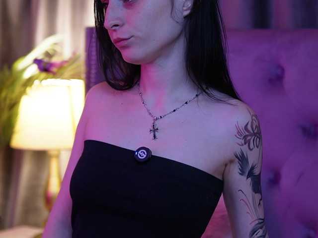 SaraiAngel live cam on BongaCams
