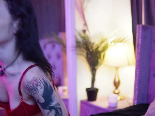 SaraiAngel live cam on BongaCams