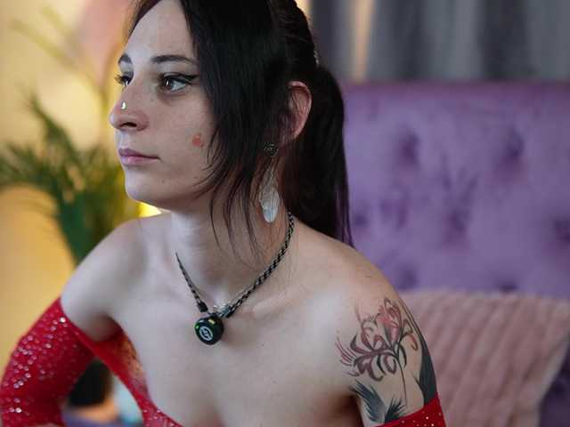 SaraiAngel Live Cam on BongaCams