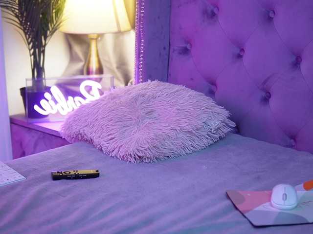 SaraiAngel Live Cam on BongaCams