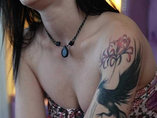 SaraiAngel live cam on BongaCams