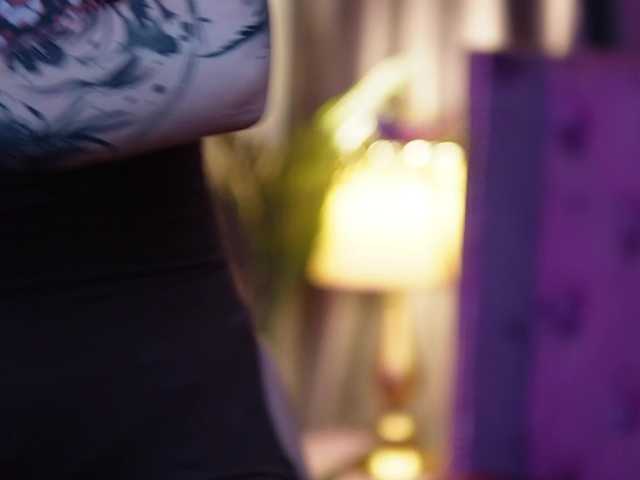 SaraiAngel live cam on BongaCams