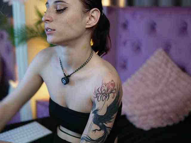 SaraiAngel webcam