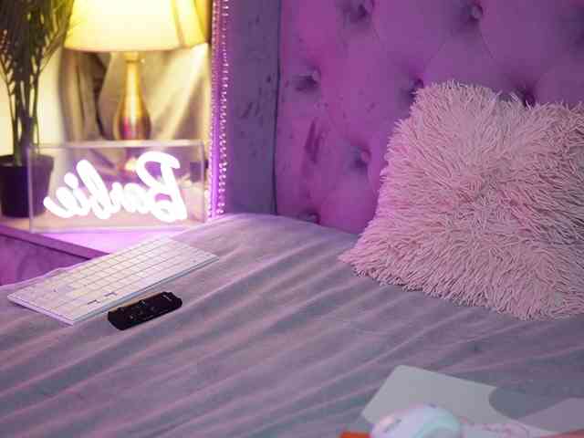 SaraiAngel webcam