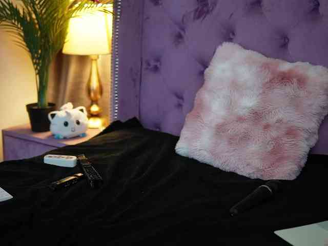 SaraiAngel webcam