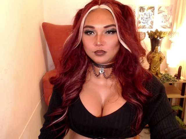 CuteyCumShasha — live trans cam