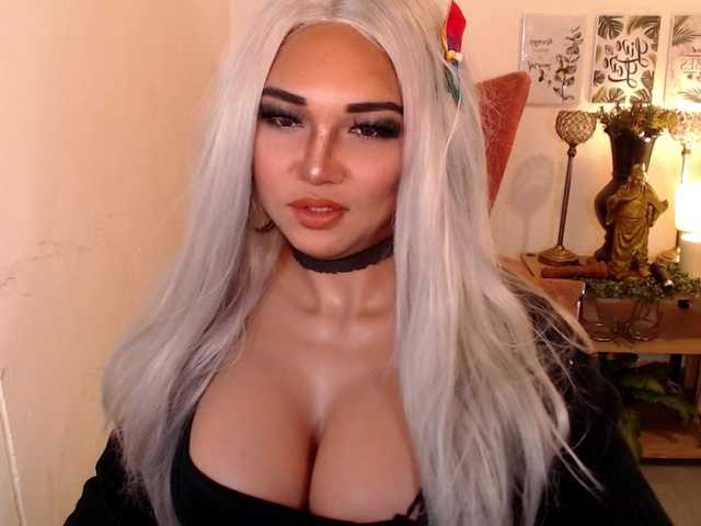 CuteyCumShasha live cam