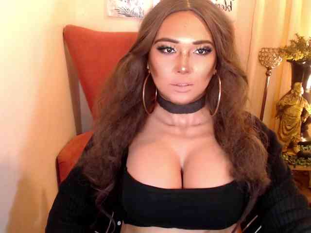 CuteyCumShasha Live Webcam on BongaCams
