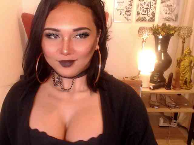 CuteyCumShasha Sex Cam Show