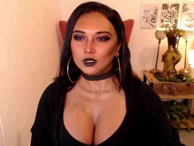 CuteyCumShasha Live Webcam on BongaCams