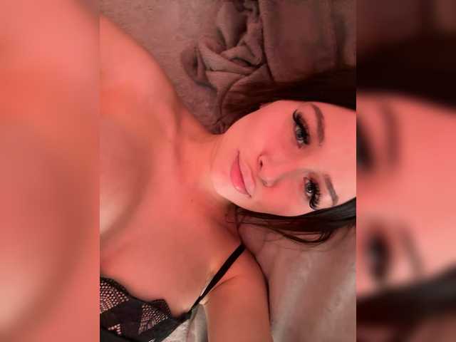 yaevanutaya's BongaCams show and profile