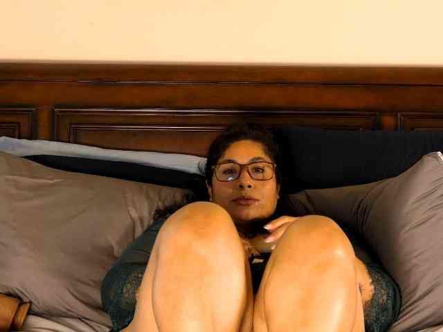 Juicyteacher85 webcam