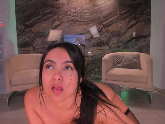 AshleyJhonson live cam on BongaCams