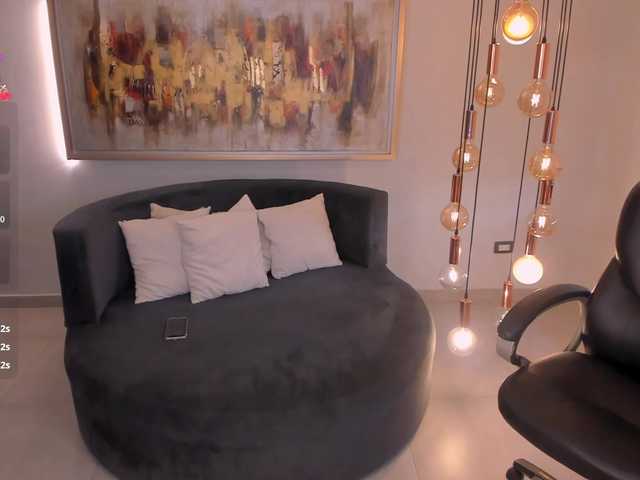 AshleyJhonson live cam on BongaCams