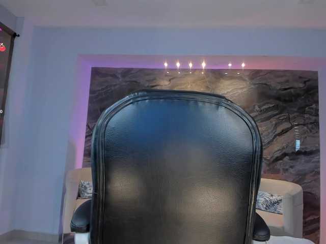 AshleyJhonson live cam on BongaCams