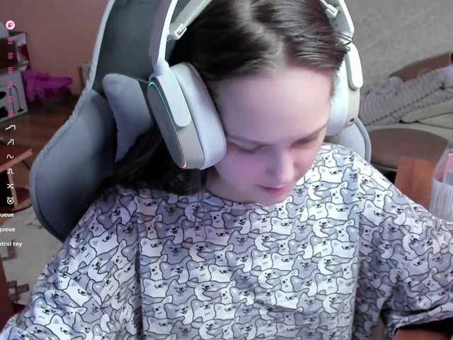 DennyDular's BongaCams show and profile