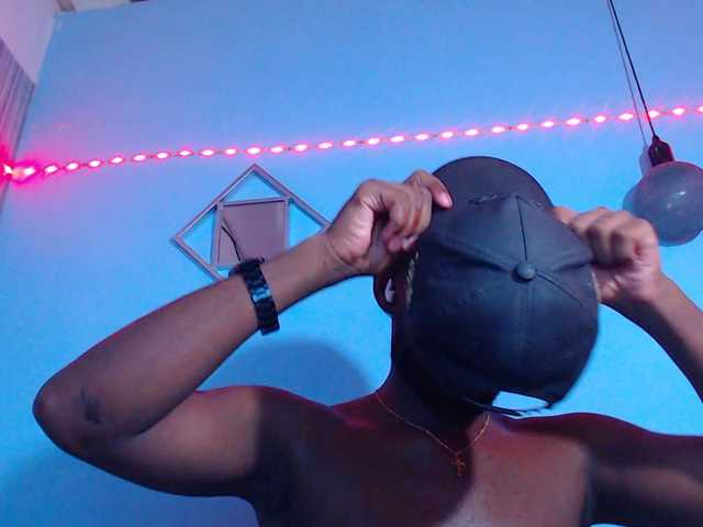 BlackStalliion69 live cam