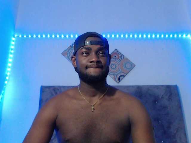 BlackStalliion69 live cam