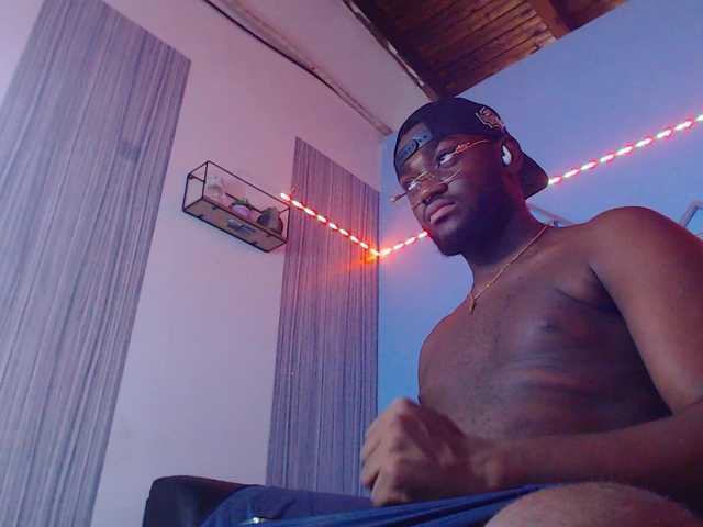 BlackStalliion69 live webcam show