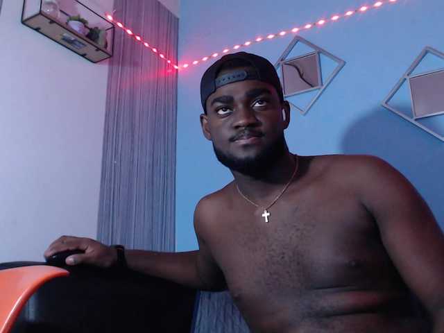 BlackStalliion69 live cam