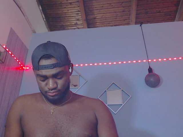 BlackStalliion69 live cam