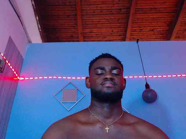 BlackStalliion69 Sex Cam Show