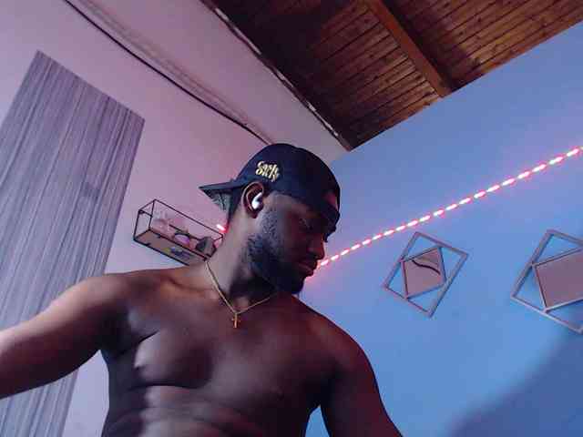 BlackStalliion69 Sex Cam Show