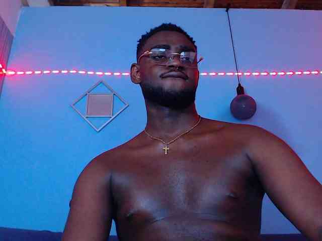 BlackStalliion69 Sex Cam Show