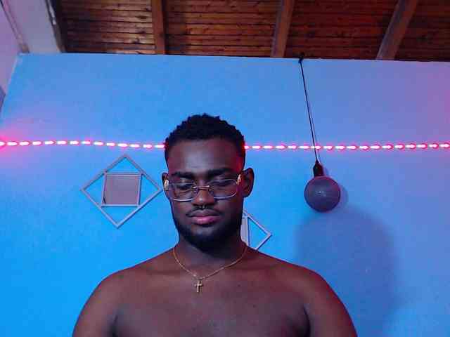 BlackStalliion69 Sex Cam Show