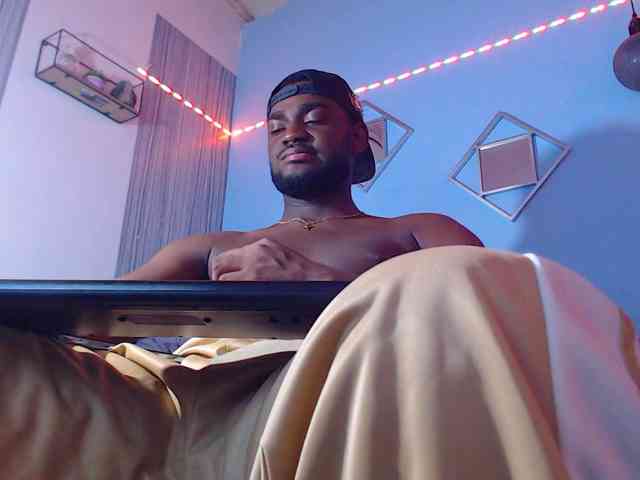 BlackStalliion69 Sex Cam Show