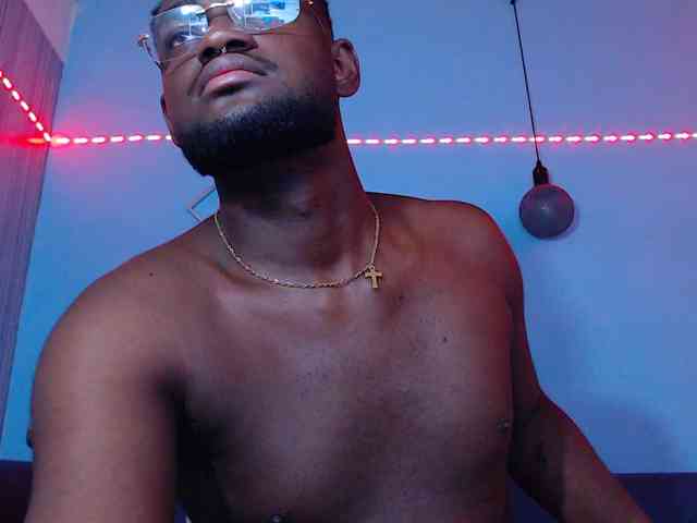 BlackStalliion69 Sex Cam Show